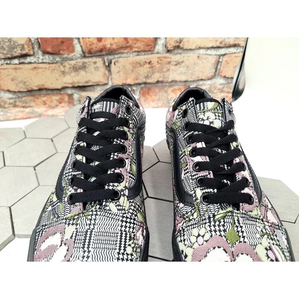 Vans product description